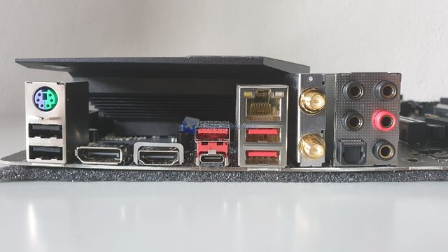 msi z390 gaming edge ac 04